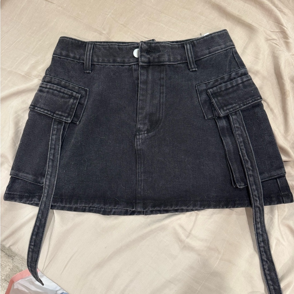 SHEIN Black Mini Skirt with Pockets